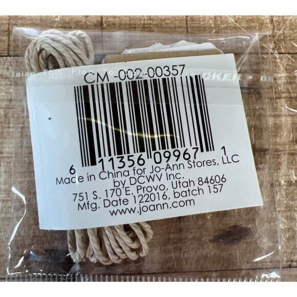 Ms. Sparkle & Co. Paperie 24 Gift Tags 2x3.5 Inch With Twine CM00200357 - Picture 3 of 3